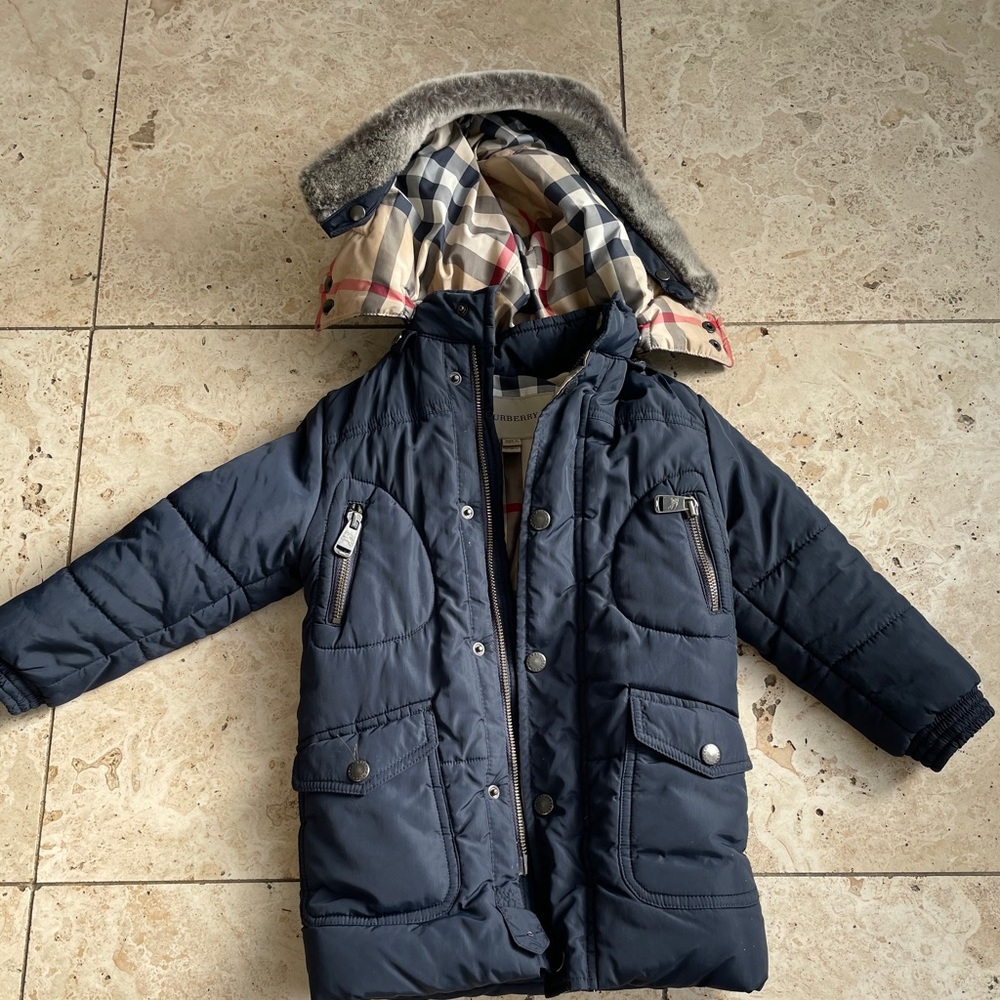 Toddler boys Beautiful Burberry Coat!!